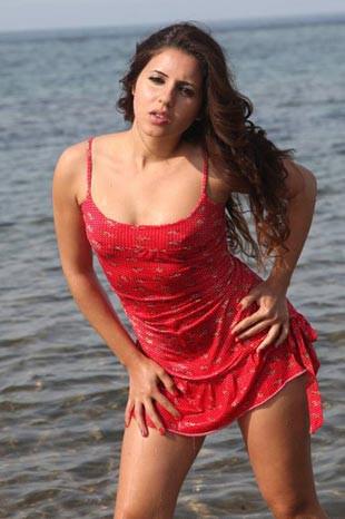 Kıbrıs'ı karıştıran seksi öğretmen skandalı