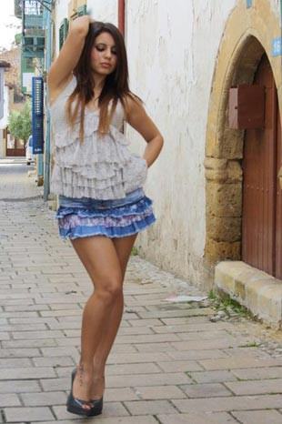 Kıbrısı karıştıran seksi öğretmen skandalı