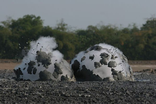 Çamur patlaması