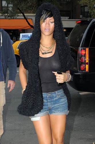 Transparan Rihanna!