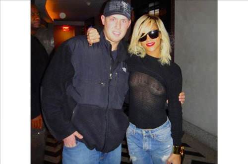 Transparan Rihanna!