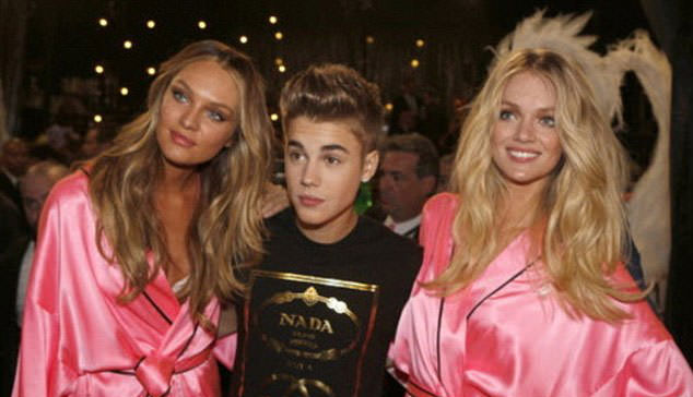 Victoria's Secret olmadan asla!