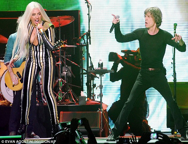 50. yılında Rolling Stones 'gaga'ladı