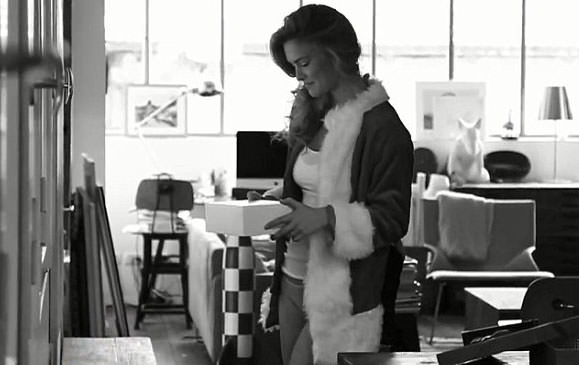 Bar Refaeli’den mutlu yıllar!