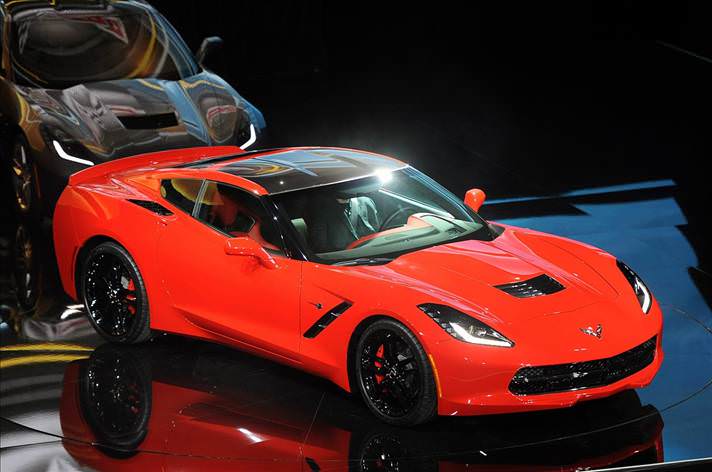 Corvette Stingray'in dönüşü muhteşem oldu