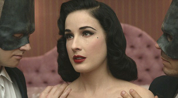 Dita'yı izlemek mi, dinlemek mi ?