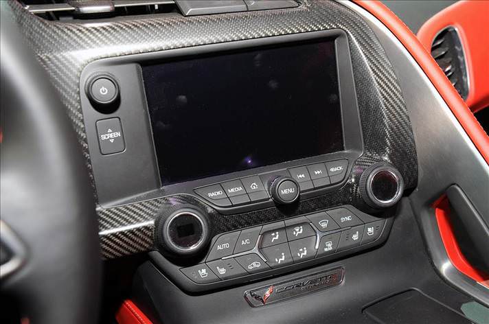 Corvette Stingray'in dönüşü muhteşem oldu