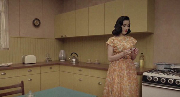 Dita'yı izlemek mi, dinlemek mi ?