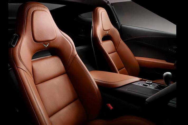 Corvette Stingray'in dönüşü muhteşem oldu