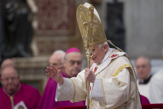 Papalar da istifa eder