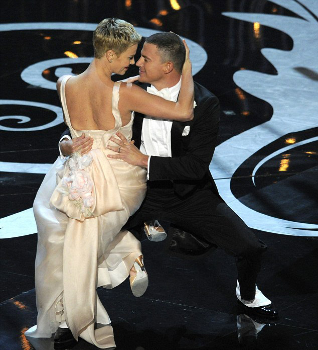 Charlize Theron Oscar Ödül Töreninde