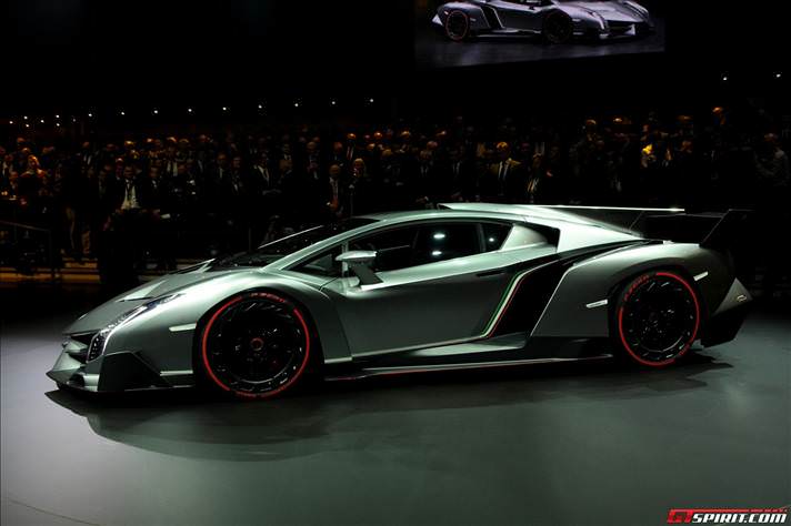 Lamborghini Veneno tanıtıldı