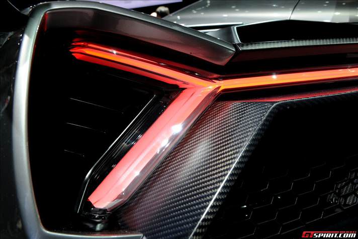 Lamborghini Veneno tanıtıldı