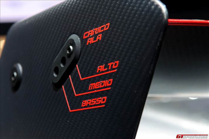 Lamborghini Veneno tanıtıldı