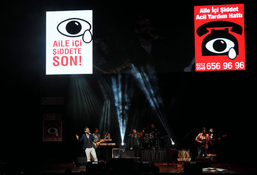 Nilüfer 'Aile İçi Şiddete Son!' dedi