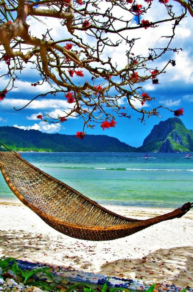 Sallanmak isteyeceğin muhteşem hamaklar