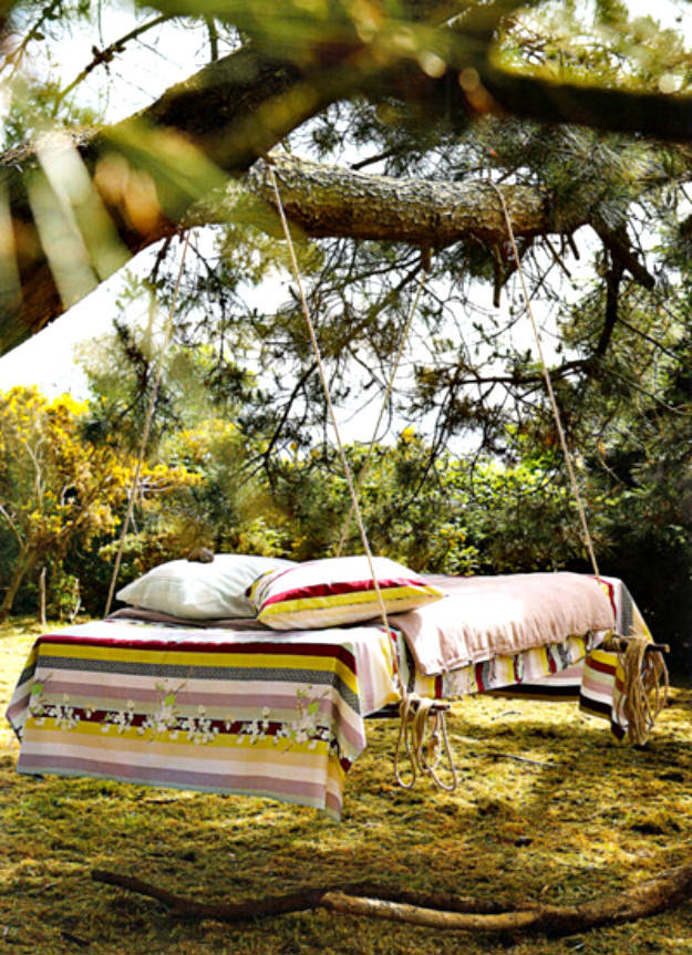 Sallanmak isteyeceğin muhteşem hamaklar