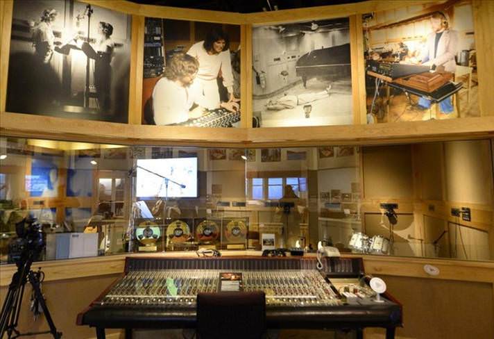 ABBA müzesi kapılarını açtı