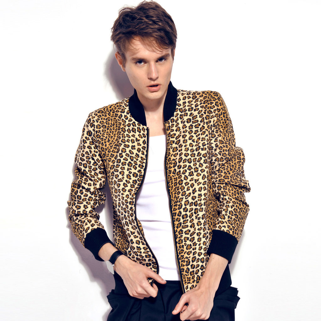 Erkek modasında leopar desen