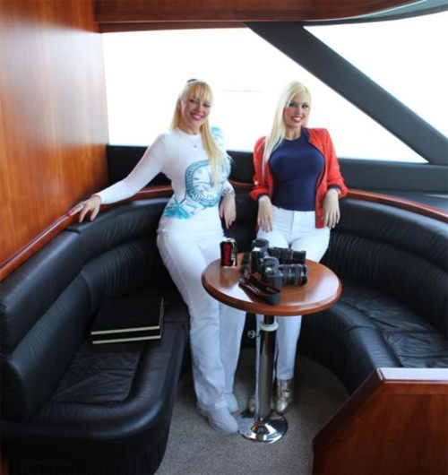 Adnan Hoca'nın 'melekleri' The Times'ta