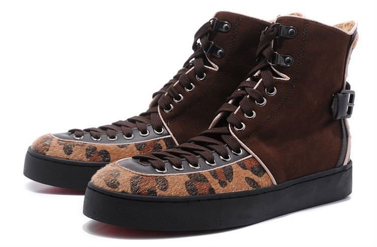 Erkek modasında leopar desen