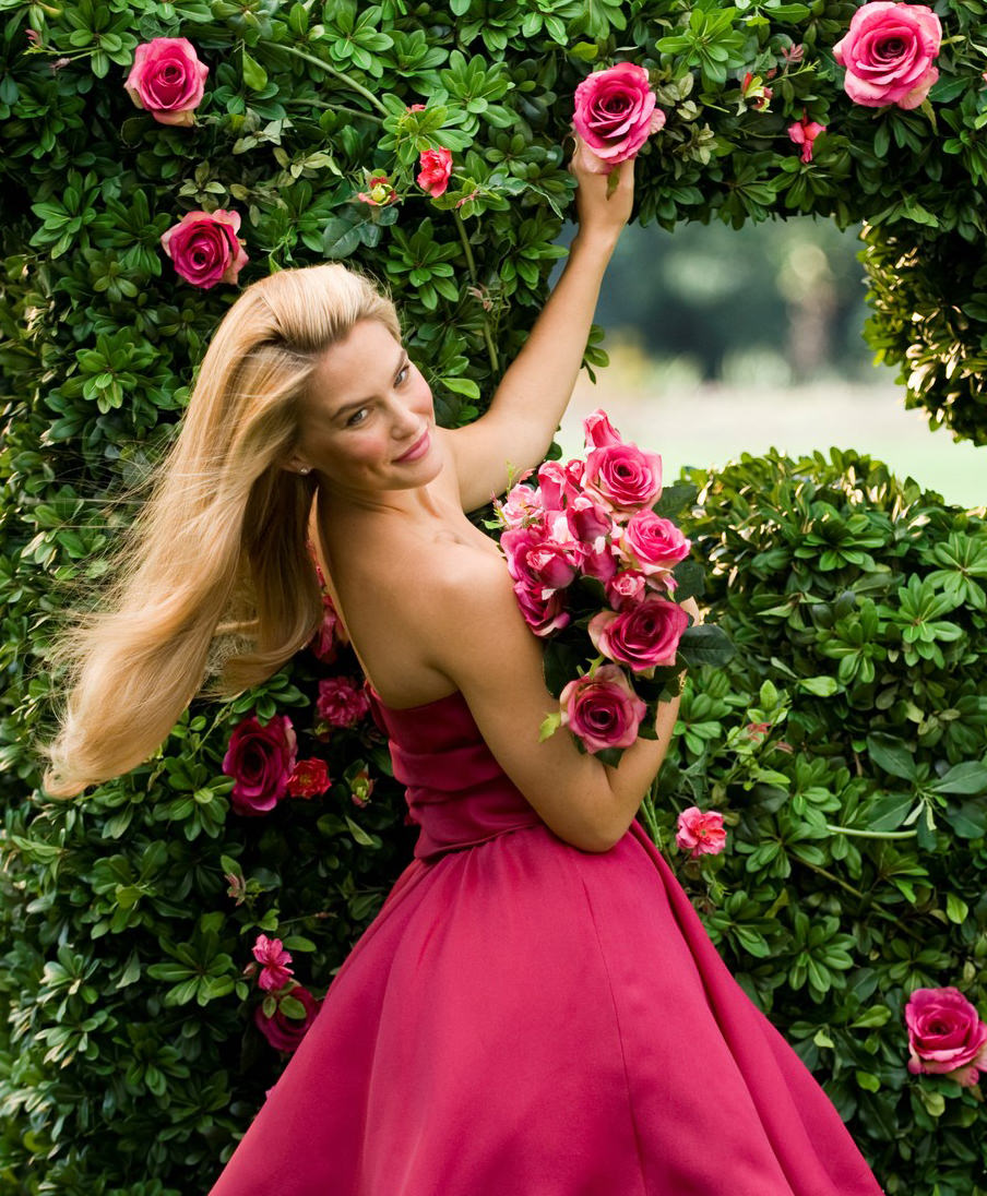 Escada güzeli: Bar Rafaeli