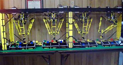 Lego ile yapılmış  çok gelişmiş makineler