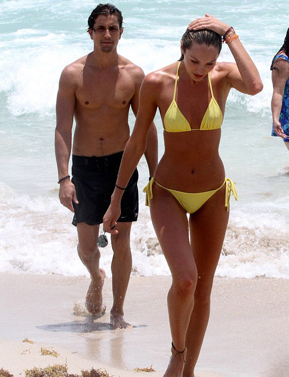 Candice Swanepoel sezonu açtı!