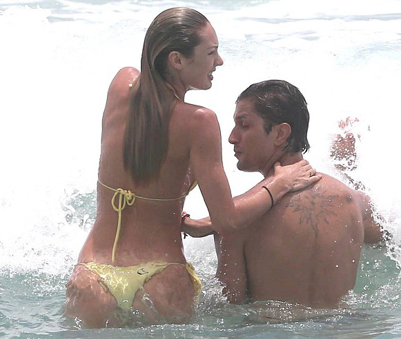 Candice Swanepoel sezonu açtı!