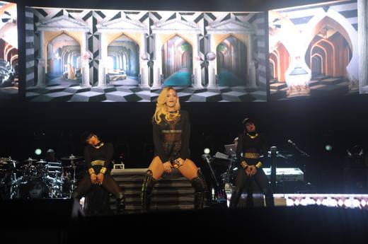 İstanbul'da Rihanna çılgınlığı