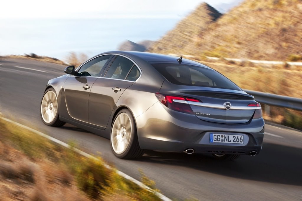 Makyajlı Opel Insignia eylülde Türkiye'de