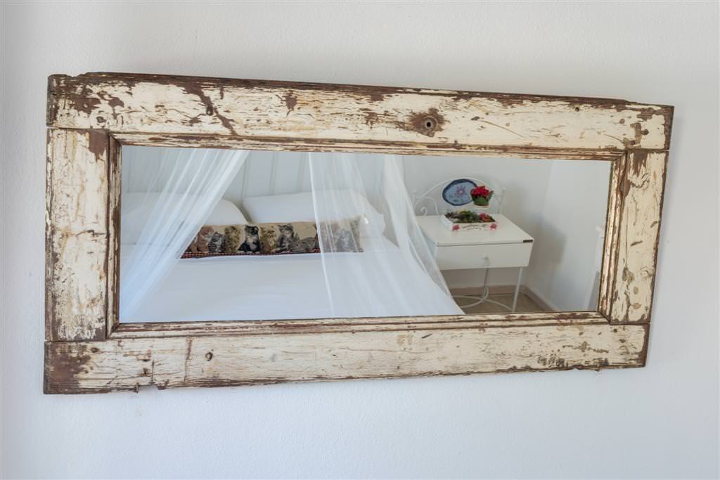 Alaçatı’da Bir Güzel Butik Otel : Kedili Ev