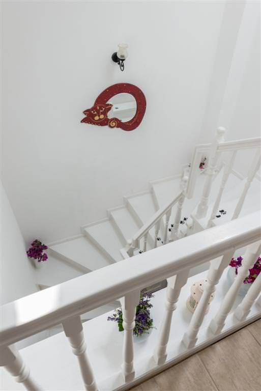 Alaçatı’da Bir Güzel Butik Otel : Kedili Ev