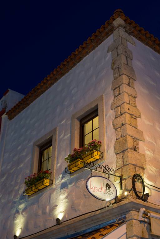 Alaçatı’da Bir Güzel Butik Otel : Kedili Ev