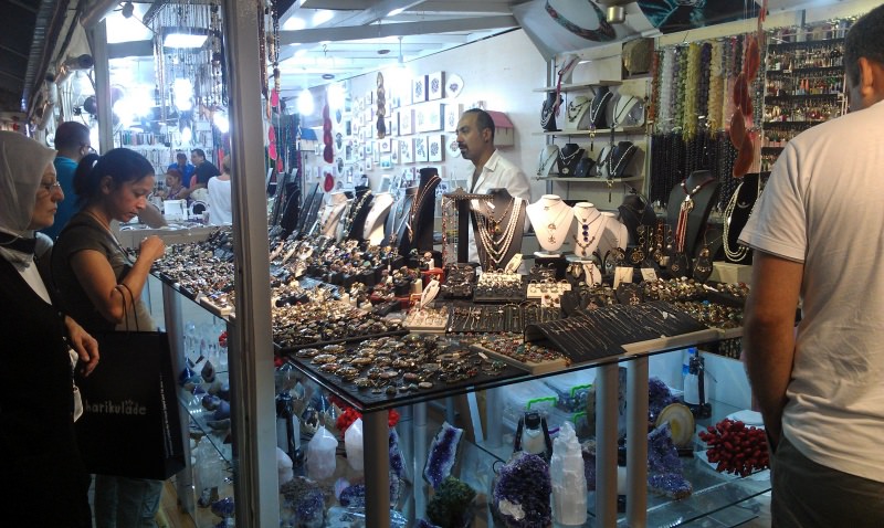 Alaçatı’da Sokak Modası: Çatladıkapı