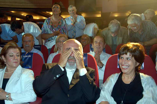 Tuncel Kurtiz Fotoğrafları