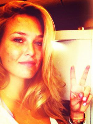 Bar Refaeli instagram bağımlısı