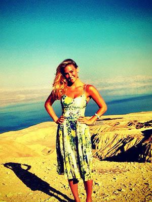 Bar Refaeli instagram bağımlısı