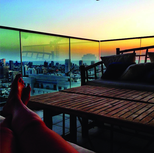 Bar Refaeli instagram bağımlısı