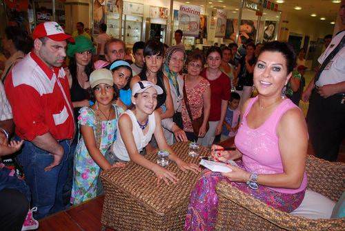 Hangi ünlü hangi takımı tutuyor?