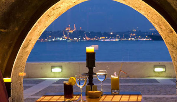 Sevgililer günü için en romantik mekanlar