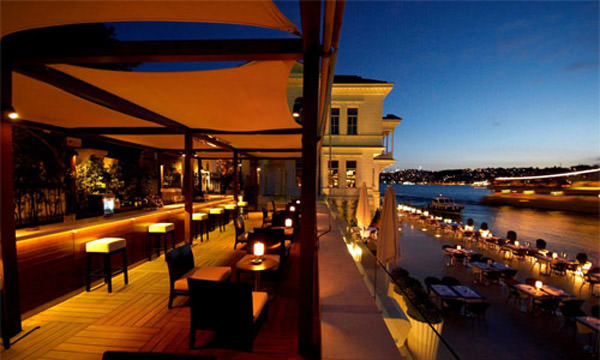 Sevgililer günü için en romantik mekanlar