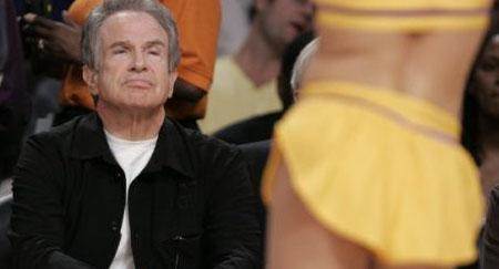 Ünlüler ve ponpon kızlar