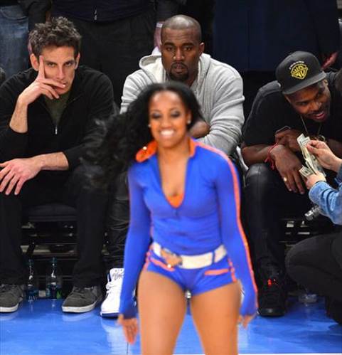 Ünlüler ve ponpon kızlar