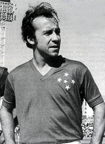 Futbol tarihinin en iyi santraforları