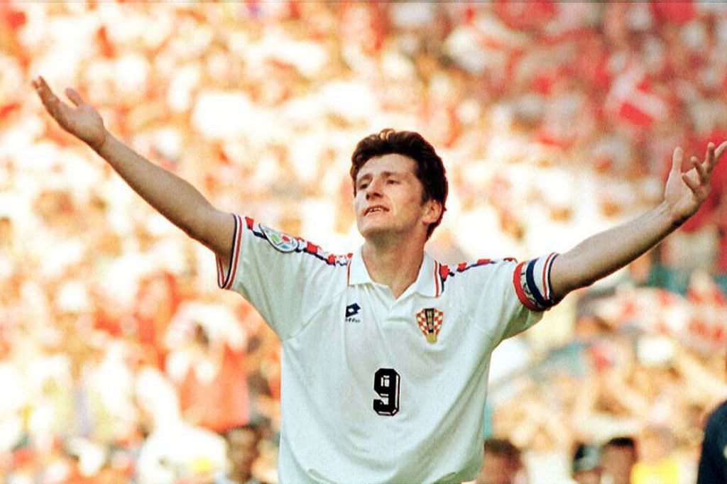 Futbol tarihinin en iyi santraforları