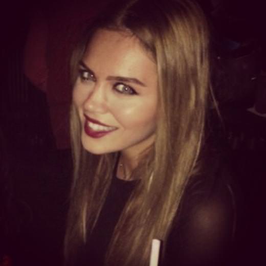 Müge Üzel resimleri