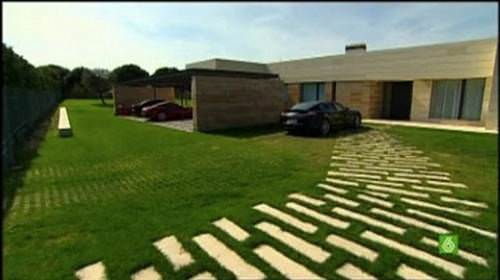 Yıldız futbolcuların dudak uçuklatan evleri