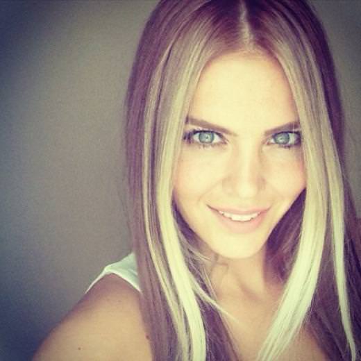 Müge Üzel resimleri