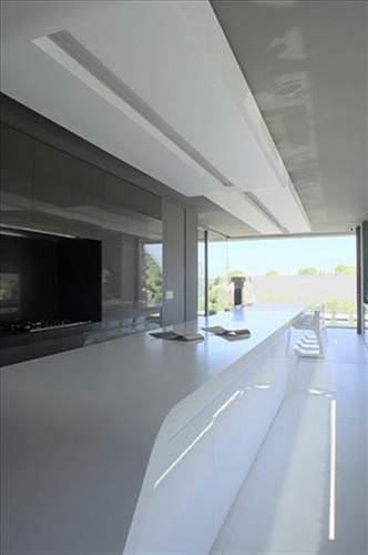 Yıldız futbolcuların dudak uçuklatan evleri